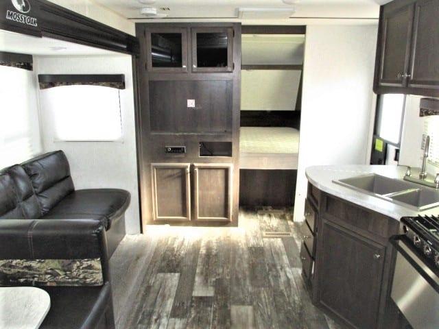 USED 2019 STARCRAFT MOSSY OAK 27BHS - Jack's Campers